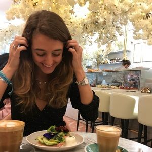 Meet your Posher, Sofia
